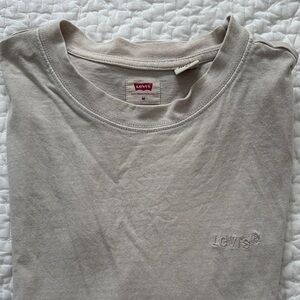 Levi's Beige Men’s T-Shirt Medium
